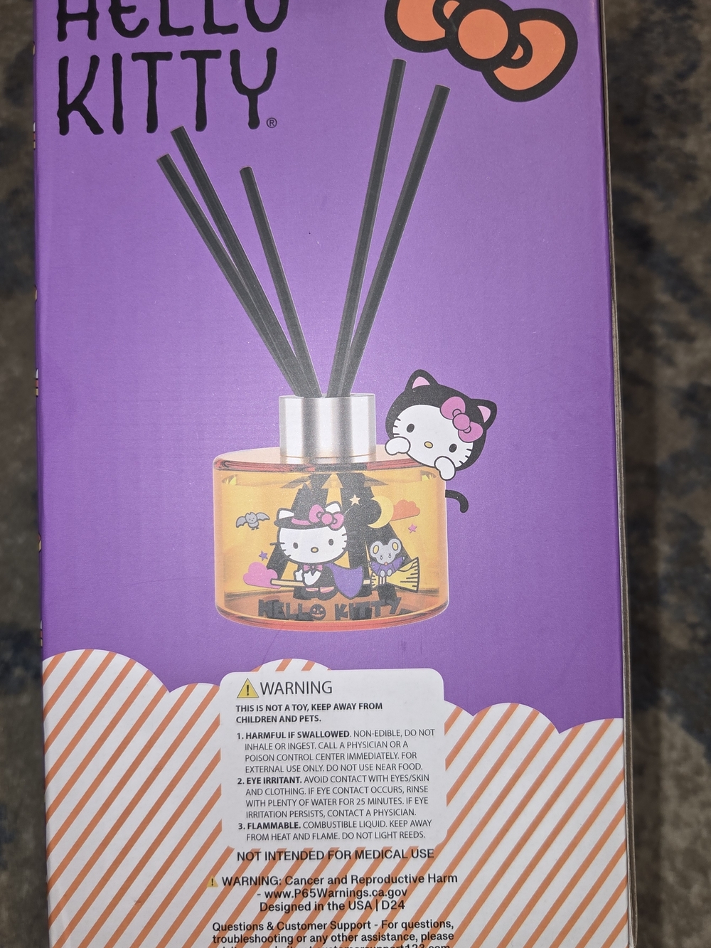 Hello Kitty Peppermint Reed Diffuser - Purple - Picture 3 of 4